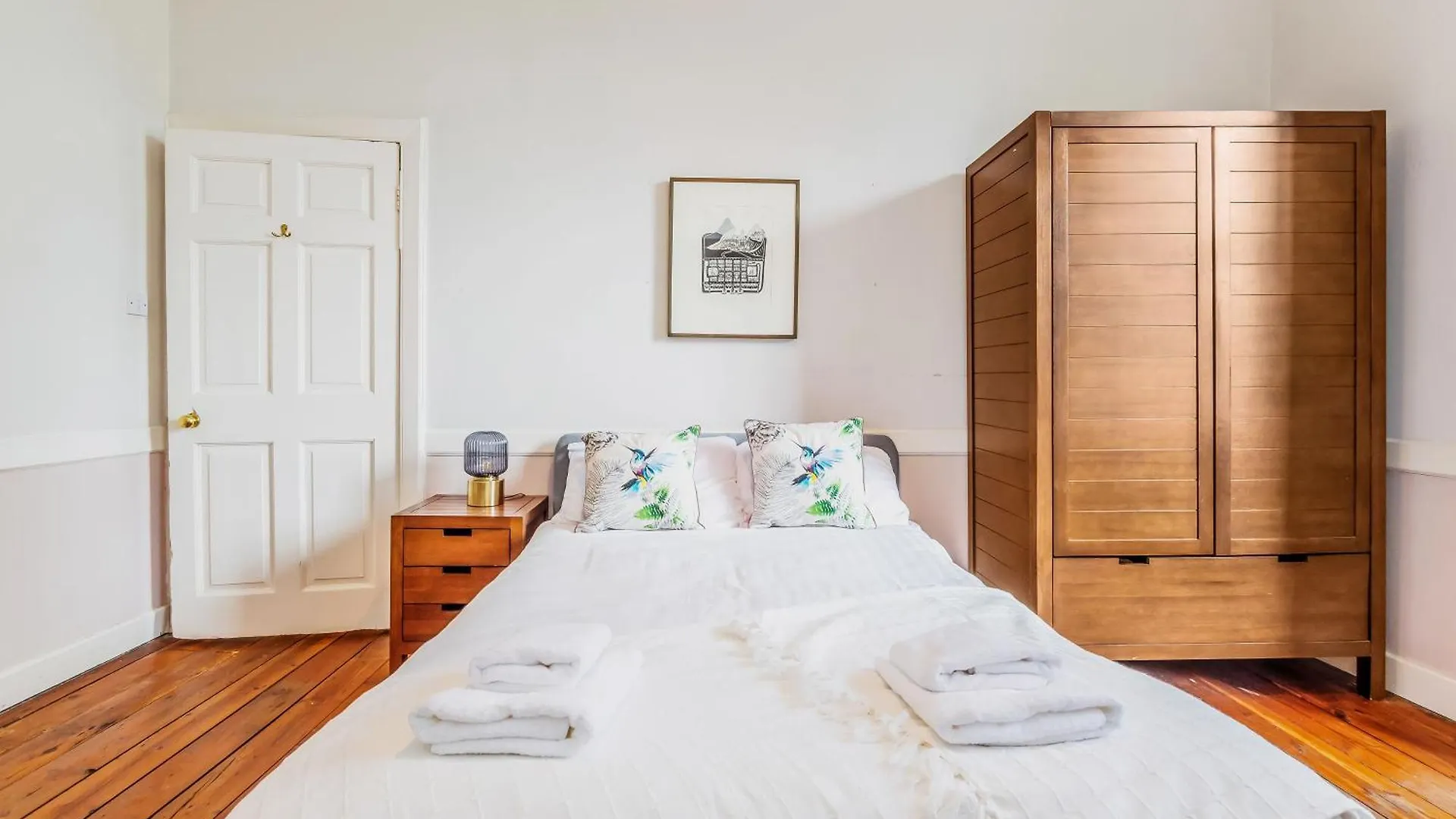Large Super Central 3 Bed -Princes Street, Parking Edynburg