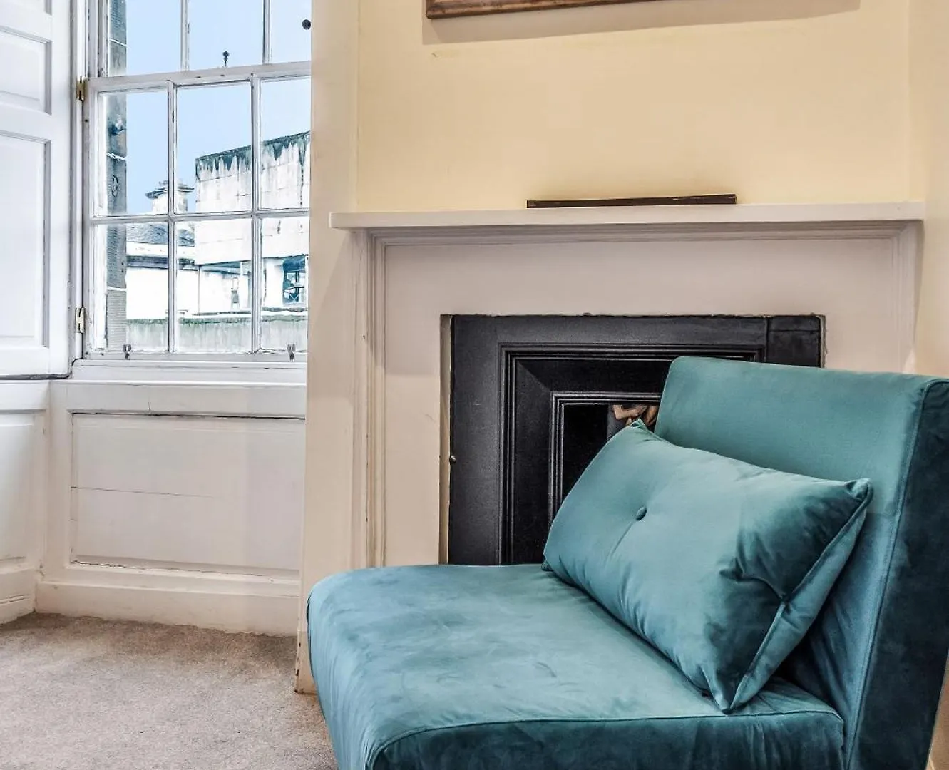Large Super Central 3 Bed -Princes Street, Parking Edinburgh