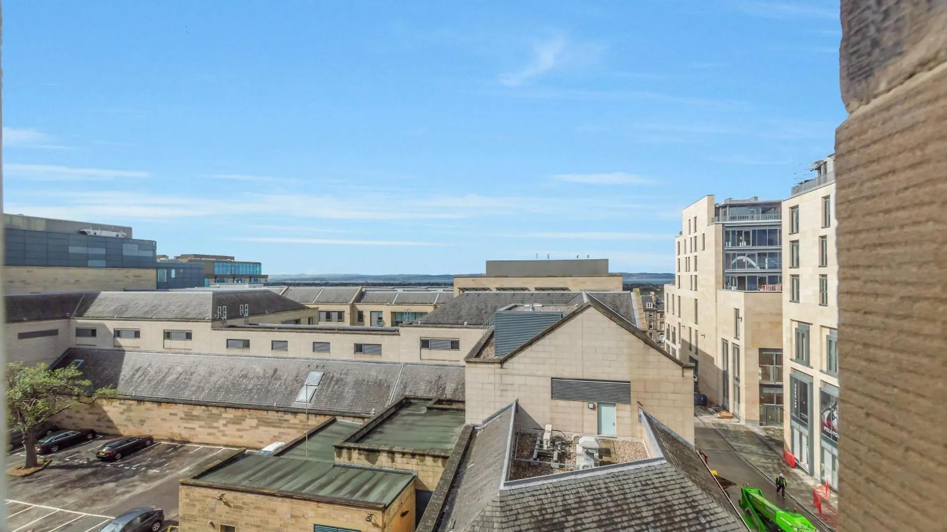 Large Super Central 3 Bed -Princes Street, Parking Edinburgh
