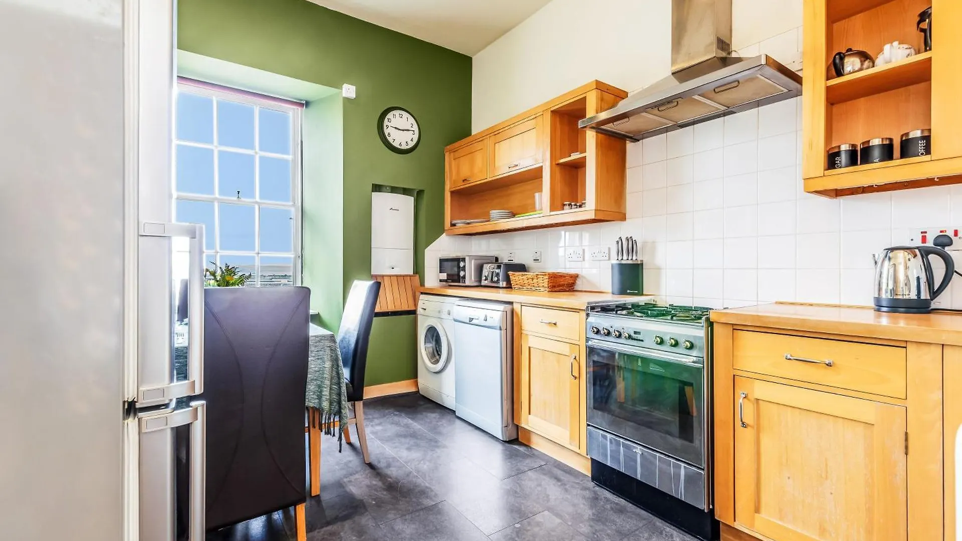 Apartment Large Super Central 3 Bed -Princes Street, Parking Edinburgh United Kingdom